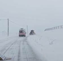 Kars'ta Kar Engeli Aşan Kurtarma: Esat Bay'a Zamanında Müdahale