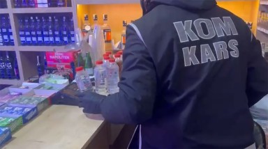 Kars'ta Yılbaşı Öncesi Sahte Alkole Darbe: 13 Gözaltı, Litrelerce Sahte İçki