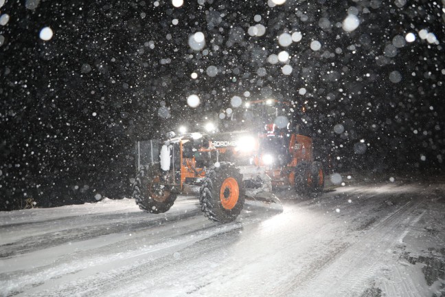 Kars’ta Kar ve Tipi Hayatı Olumsuz Etkiledi: 214 Köy Yolu Ulaşıma Kapandı