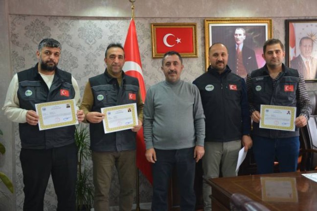 Kars'ın Kahramanları: İl Özel İdare Personeline Başarı Belgesi Yağmuru