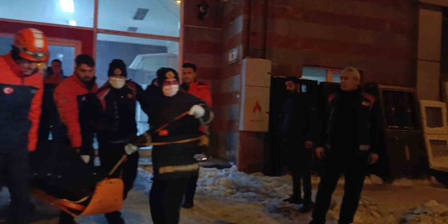 Kars’ta asansör boşluğuna düşen bir kişi hayatını kaybetti