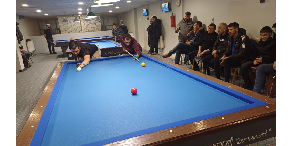 Kars'ta Bilardo Şöleni: 3 Bantta Heyecan Dorukta, Ödüller Sahiplerini Buldu
