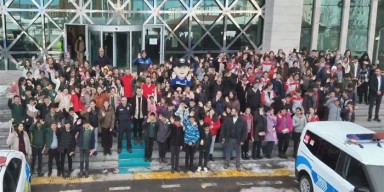 Polisevi'nden Ortaokul Öğrencilerine Tarih ve Milli Birlik Şöleni Emniyetten Öğrencilere Film Gösterimiyle Tarih Bilinci Aşısı