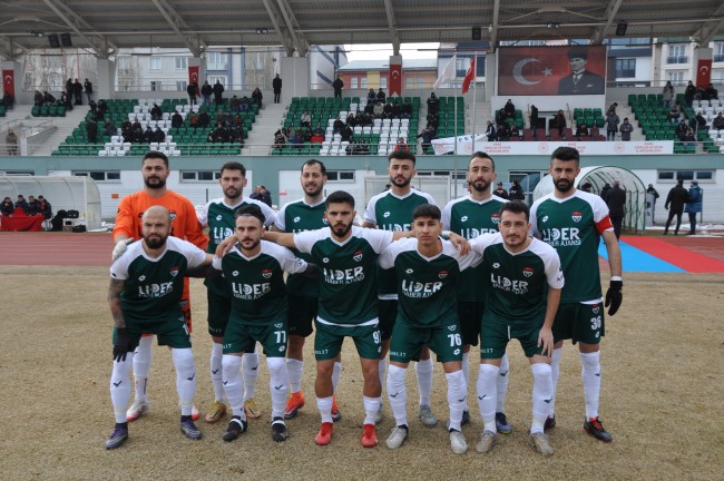 Bulanık Kopspor, Kars'ı Tek Golle Devirdi! İlçe Stadı Coştu!
