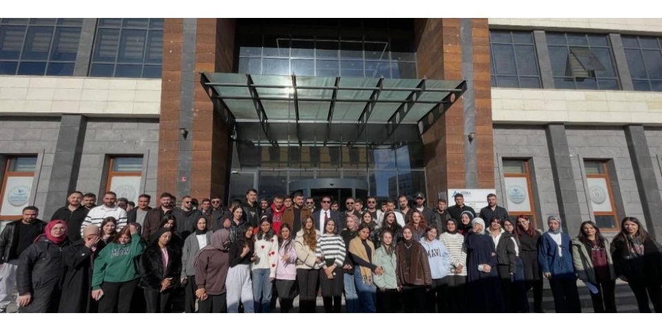 Kars'tan Başkente: Gençlerin Milli ve Manevi Değer Yolculuğu