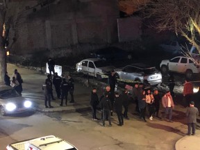 Kars'ta Silahlı Saldırı: Kaçan Şüpheliler Aranıyor!