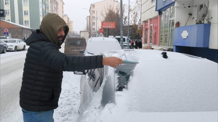 Kars Bu Sabah Beyaza Büründü