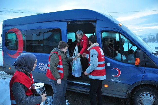 Kızılay'dan Kars'ta Ramazan Bereketi: İftar Sofraları, Gönül Köprüleri