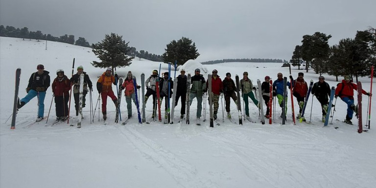 Sarıkamış'ta Dağ Kayağı İleri Seviye eğitimi tamamlandı
