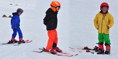 Binlerce ilkokul öğrencisi kayakla tanıştı