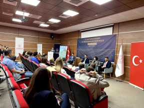 Kars Veteriner Hekimleri Odası Başkanı Ercan Ödül, 33 ülkenin katıldığı kongrede HEKİM projesini tanıttı