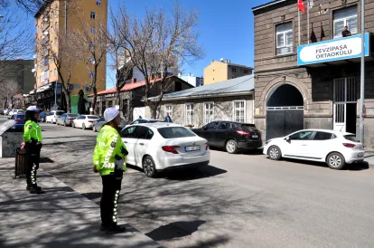 Saldırılar sonrası Kars’ta güvenlik en üst seviyeye çıkarıldı