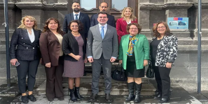 Kars’ta Bakanlık Bebek Dostu Altın İl Ünvan Değerlendirmesi Yapıldı