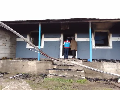 Kars'ta müstakil ev küle döndü