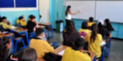 Velilerin Dikkatine! 2026'da Çocuğunu Okula Göndermeyene Hapis ve Para Cezası Geliyor