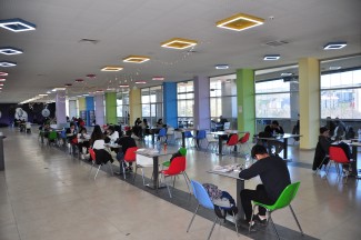 Karslı gençler hayallerinin peşinden koşuyor