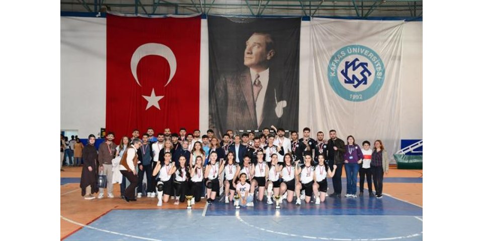 Kafkas Üniversitesi'nde spor şenliği coşkusu
