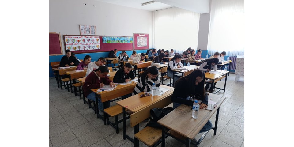 Kars’ta gençler en sevgili’nin izinde yarıştı