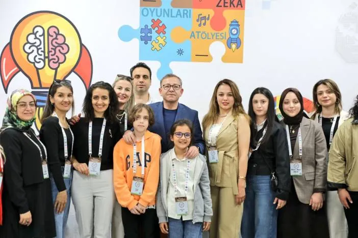 Kars Valisi Ziya Polat Üstün Yetenekli Öğrencilerin Sergisine Katıldı