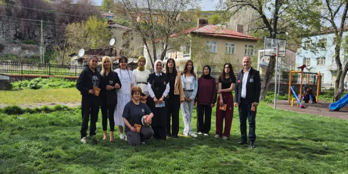 Kars’ta "Açık Kapı" Birimi Vatandaşlara Tanıtılıyor