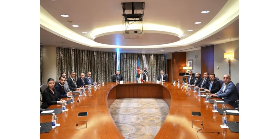 Kars Barosu’ndan Bakü’ye Hukuk Çıkarması: İki Kardeş Ülke Arasında Mesleki Köprü