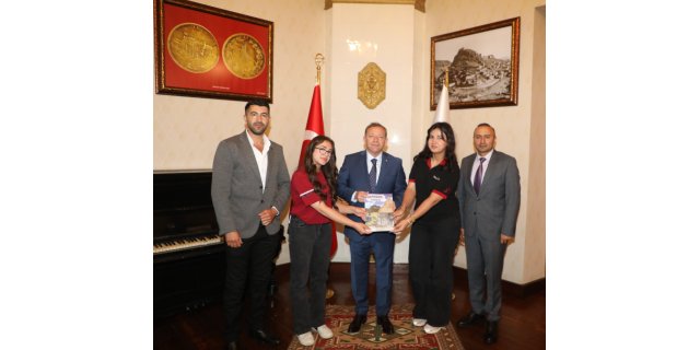 Vali Polat dergiye çıktı