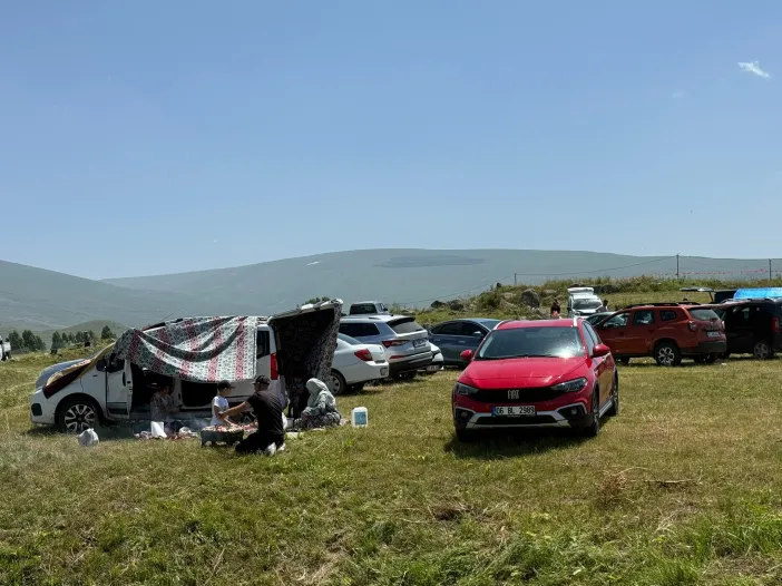 Festivali Değil, Doğayı Seçtiler