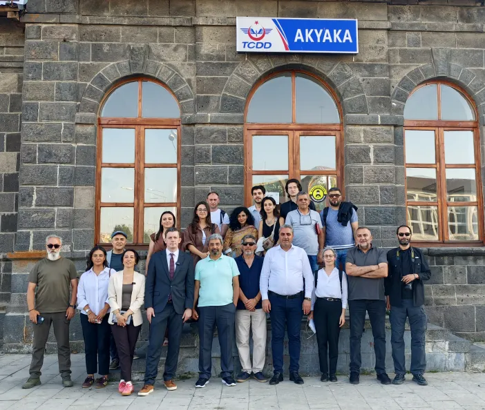 Türk ve Ermeni Gazeteciler Kars'ta Buluştu: Normalleşme Sürecinde Kars'ta Dikkat Çeken Buluşma