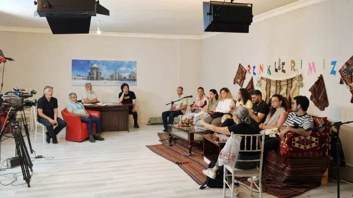 Türk ve Ermeni Gazeteciler Serhat TV'de Buluştu
