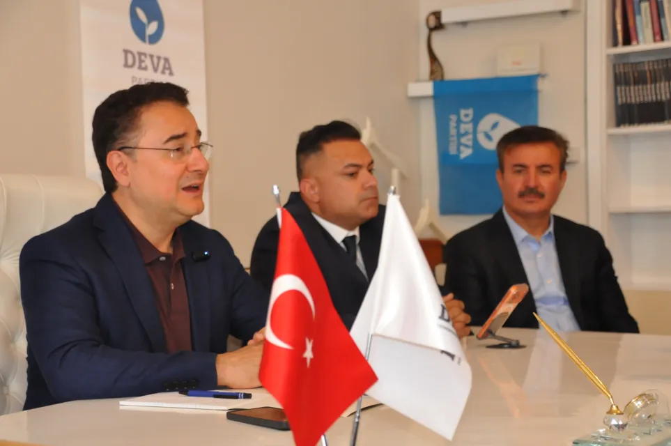 Babacan Kars’tan Seslendi: “Enflasyonun Tek Haneye İnmesi İçin Sistemin Değişmesi Lazım”