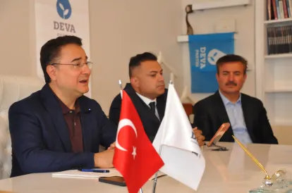 Babacan Kars’tan Seslendi: “Enflasyonun Tek Haneye İnmesi İçin Sistemin Değişmesi Lazım”