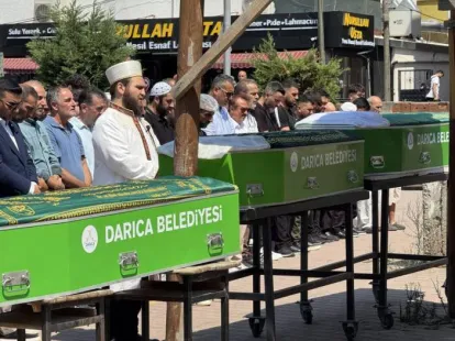 Kars’ta Yaşayan Babanın 3 Evladı Denizde Can Verdi