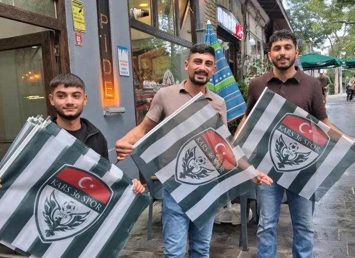 Kars 36 Spor’dan Esnafa Bayrak: “Şehir Bizim, Takım Bizim!”