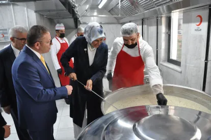 Türk Kızılay’ın Kars Aşevi Hizmete Açıldı