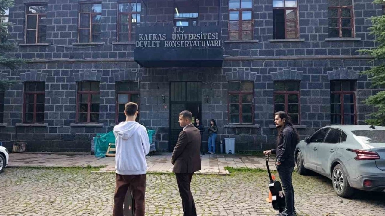 Kars’ta konservatuvar hayali kuran öğrenciler için yetenek sınavı heyecanı