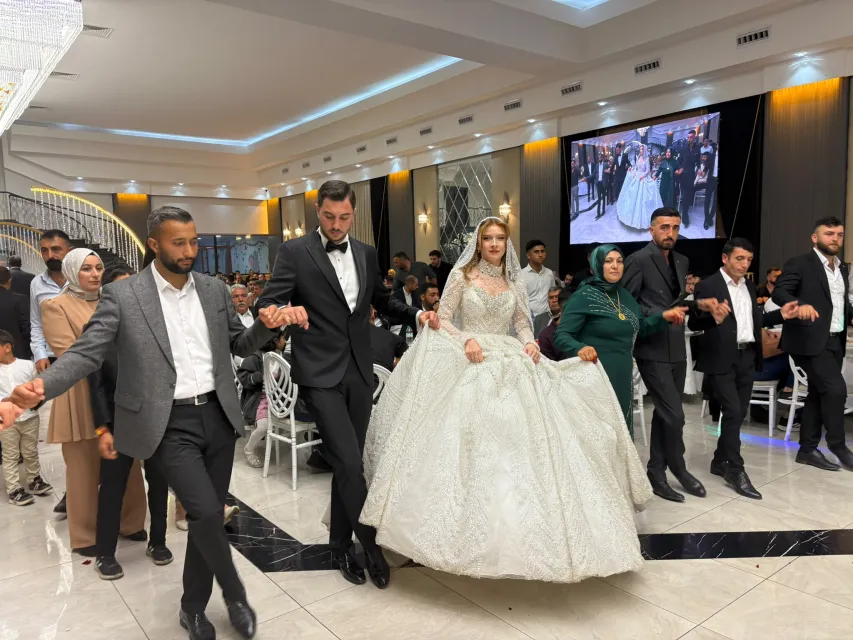 Babir ve Budak Ailelerinin Mutlu Günü: Mülkiye ve Onur Dünyaevine Girdi
