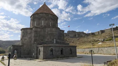 Bin 94 Yıllık Tarihi Cami Taş Düşme Riski Nedeniyle İbadete Kapatılacak