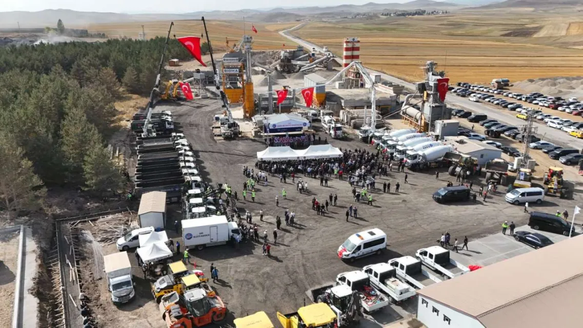 Kars Belediyesi toplu açılış töreni gerçekleştirdi