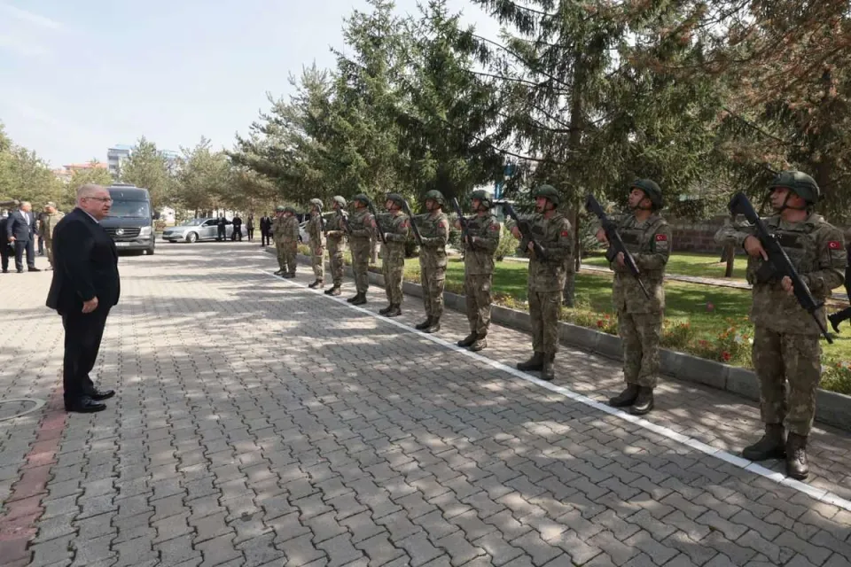 Millî Savunma Bakanı Yaşar Güler Kars’ta
