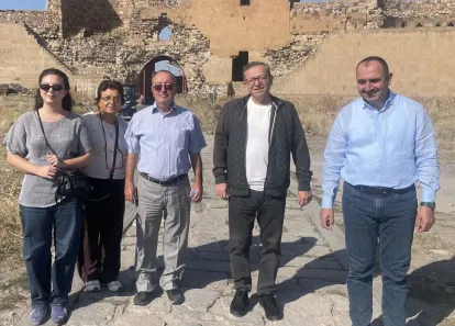 Vali Polat, Ani Örenyeri’nde Sürdürülen Çalışmaları İnceledi
