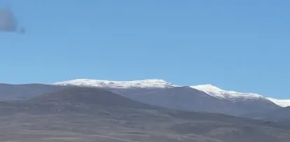 Kars’ta Kışın Habercisi Kar: Yüksek Dağlar Beyaza Büründü!