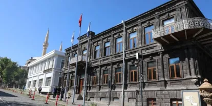 Kars’ta Operasyon: Belediye ve Üniversite Personelinin de Aralarında Bulunduğu 6 Kişi Gözaltına Alındı