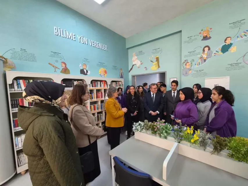 Sarıkamış Fen Lisesi’ne Yeni Kütüphane! Açılışı Vali Ziya Polat Yaptı